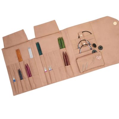 Estuche para agujas KnitPro Clay Collection en antelina color arcilla con 22 bolsillos